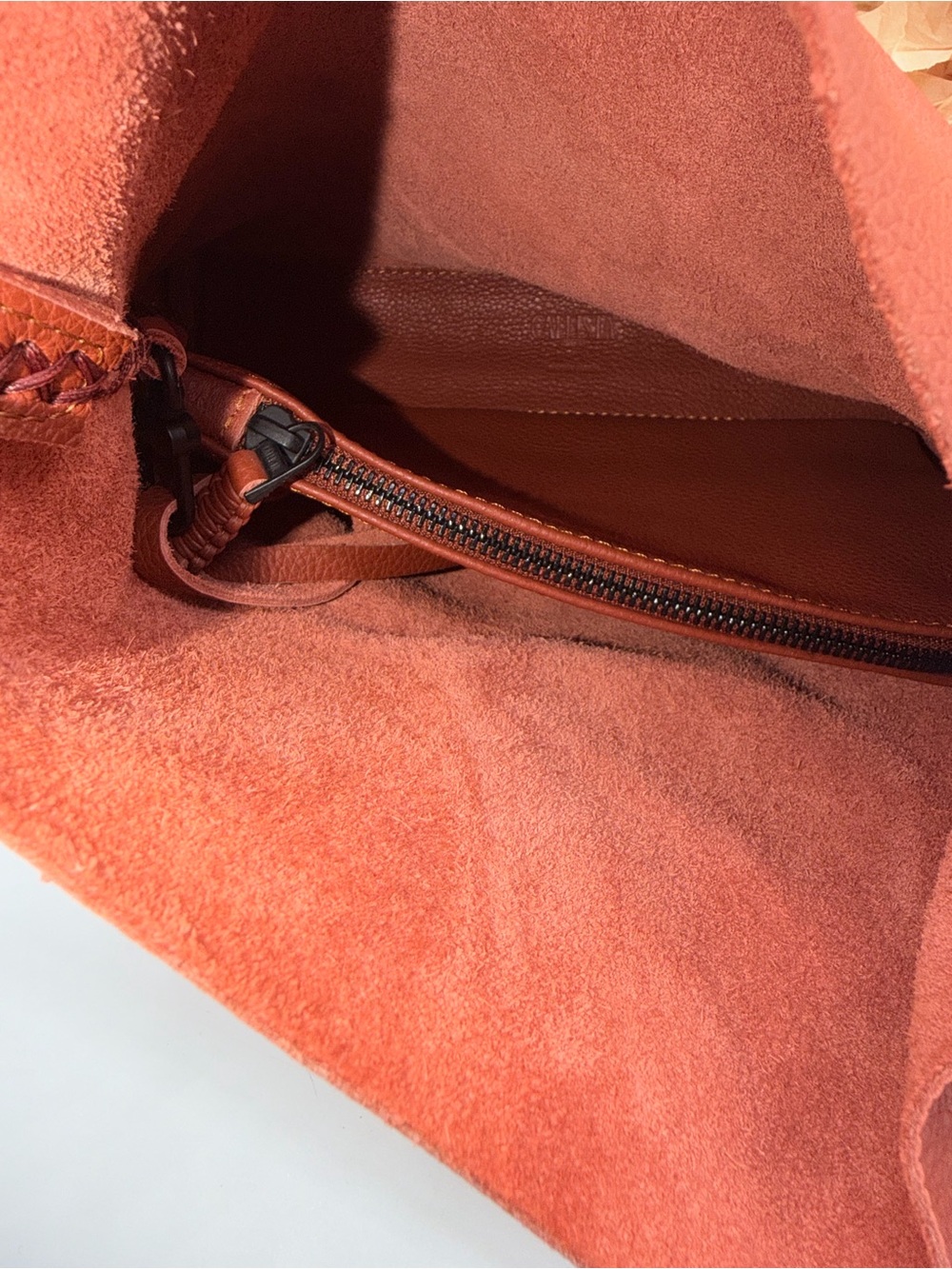 Callista Crafts Iconic Messenger Crossbody - Picture 6 of 10